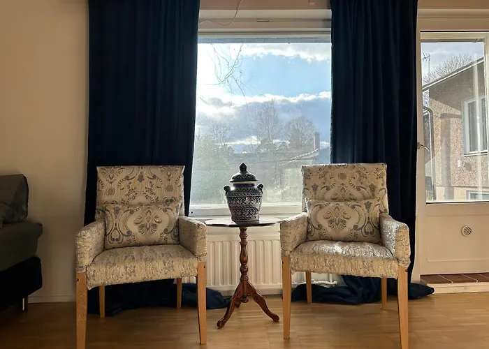Cozy Independent House With Free Parking And 20 Mins To Center
